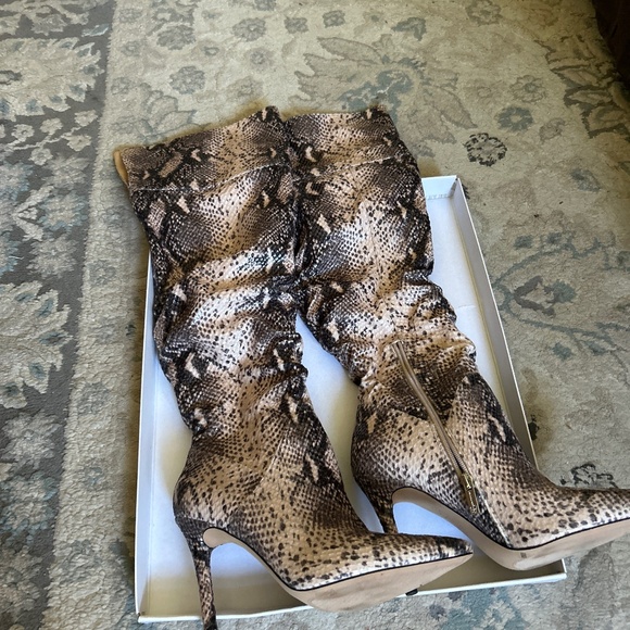 Boots - Picture 1 of 2